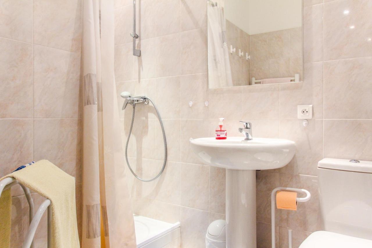 Nice Large 2Br Sunny 20 Meter Terrace Parking Beach Shops Экстерьер фото